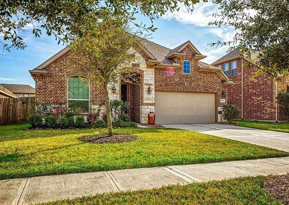 Gorgeous house in Auburn Trails under $250,000 looks brand new!!