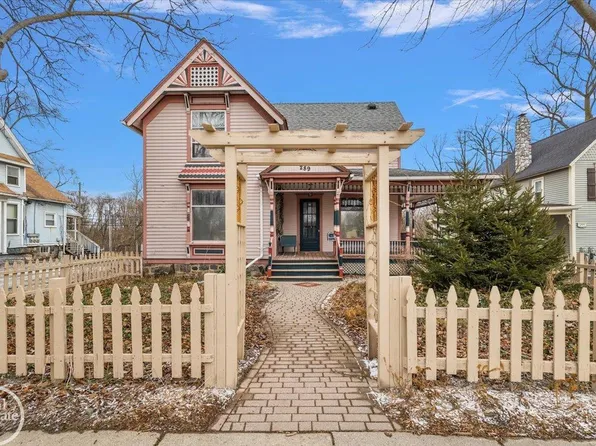 289 S Main St, Romeo, MI 48065