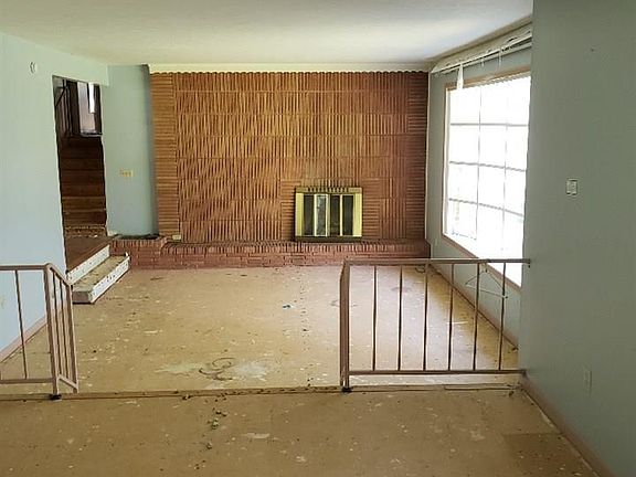 3rd image of 1820 Bethany Ln