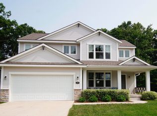 13457 Stafford Dr, Nunica, MI 49448