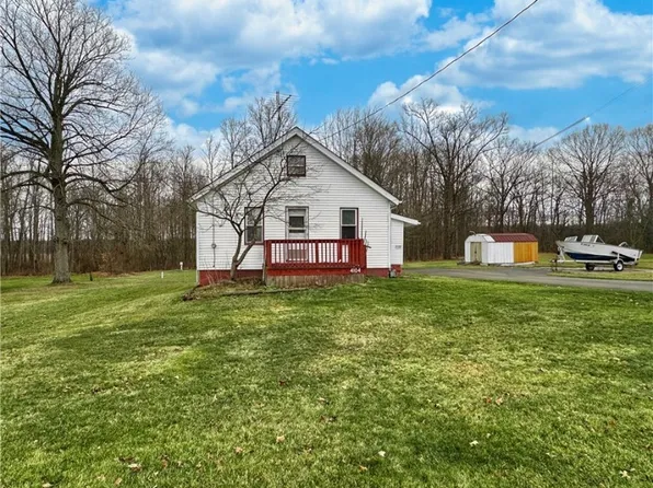 4104 Custer Orangeville Rd NE, Burghill, OH 44404