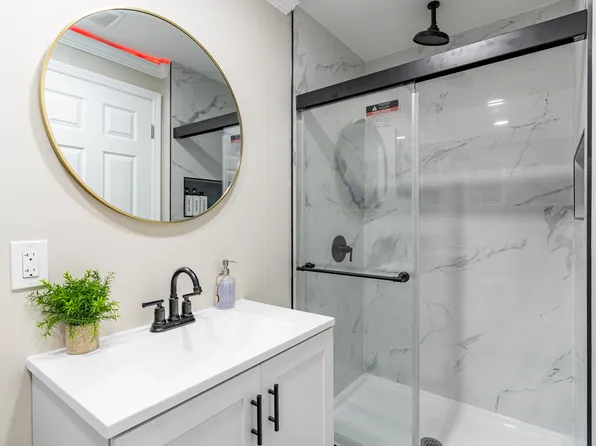 258 Clerk Street image 17 of 34