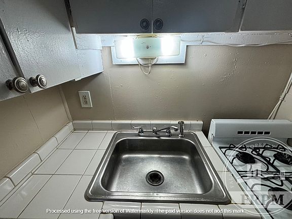 2nd image of 1887-1893 Acushnet Ave #1NE