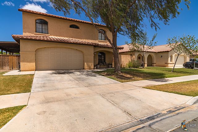 1st image of 1298 Jacaranda Dr