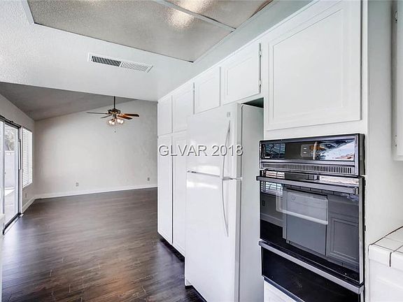 5th image of 4464 De Forest St