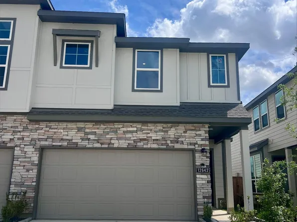 12642 Blue Catfish Ln, Cypress, TX 77433
