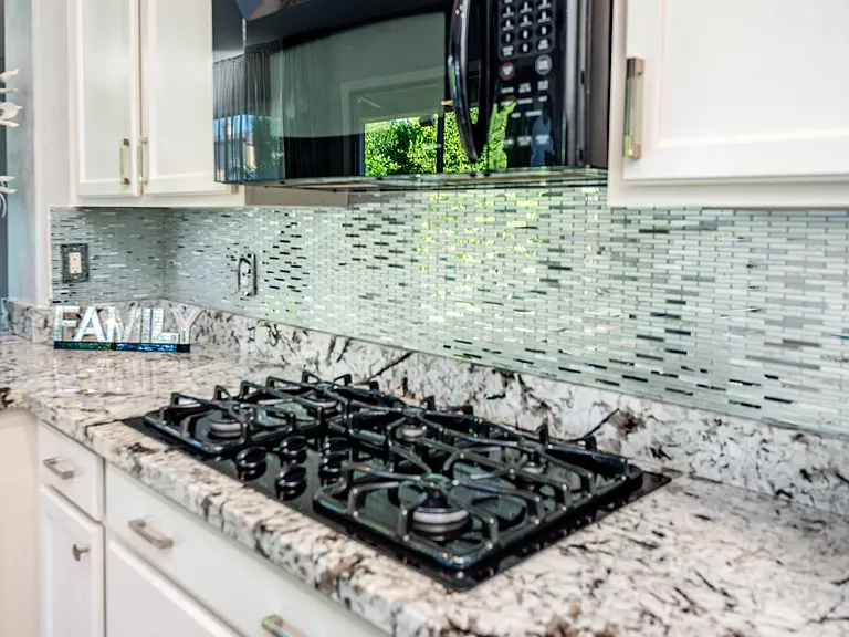 1230 E Canary Dr — Photo 9