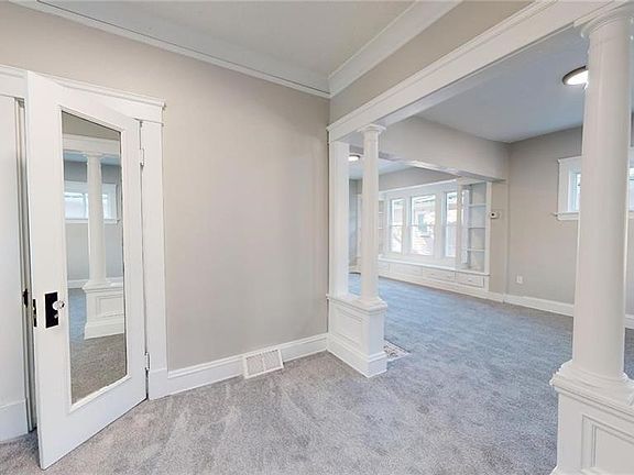 4th image of 3915 Hyde Ave