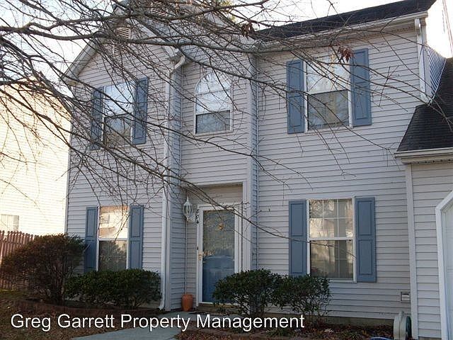 1st image of 804 Palace Ct
