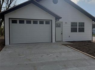 387 Harrison St, Lebanon, MO 65536