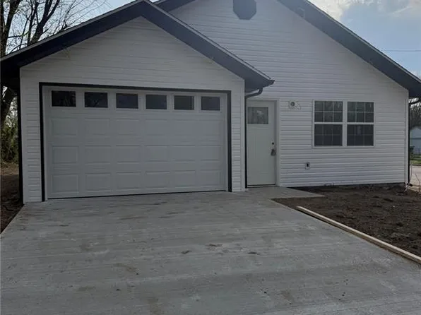 387 Harrison St, Lebanon, MO 65536