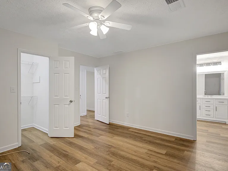 220 Fontaine Way — Photo 18