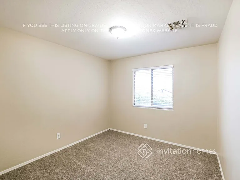 8134 W Hilton Ave — Photo 13