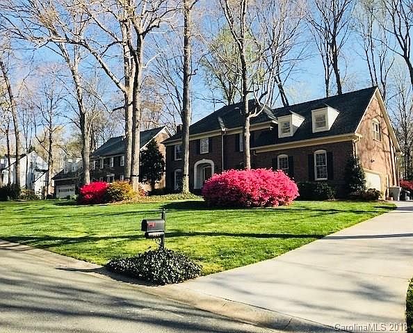 1st image of 9817 Grasmere Dr
