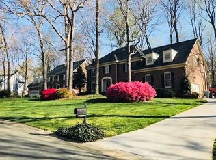 9817 Grasmere Dr, Charlotte, NC 28270