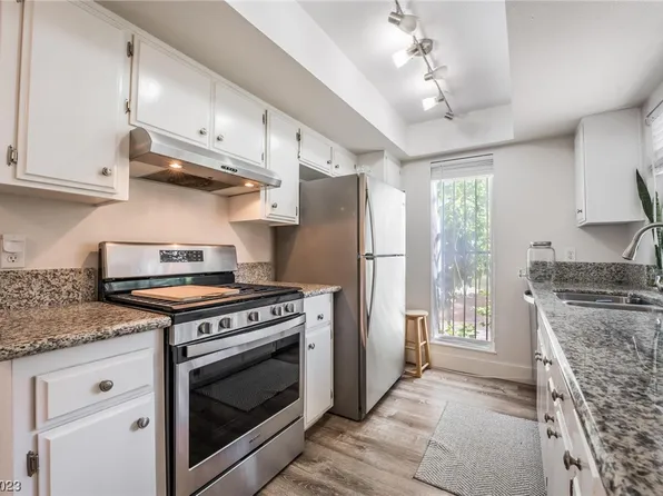 1405 Vegas Valley Dr APT 113, Las Vegas, NV 89169