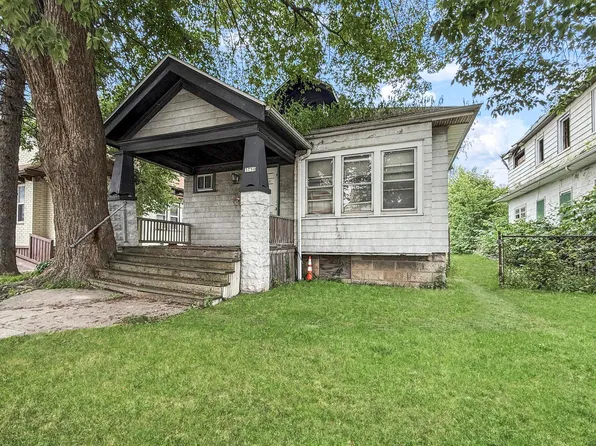 3750 North 27th STREET, Milwaukee, WI 53216