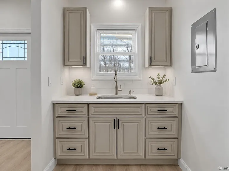 6 Morris Dr — Photo 2