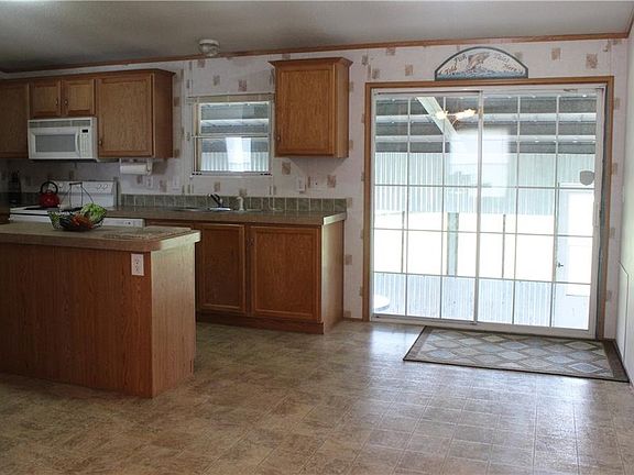 5th image of 2073 E Holbrook Cir