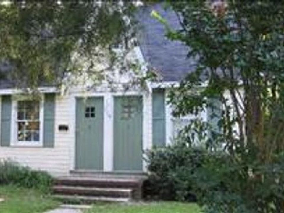 1st image of 222 Cook St