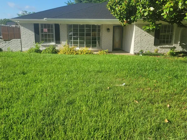 107 Scenic Dr, Heath, TX 75032