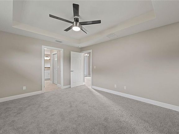 3rd image of 1212 SW 32nd Ter