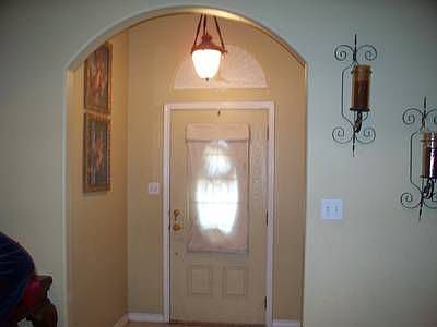 5th image of 201 Encino Dr
