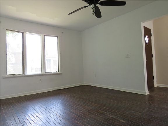 4th image of 141 Zara St