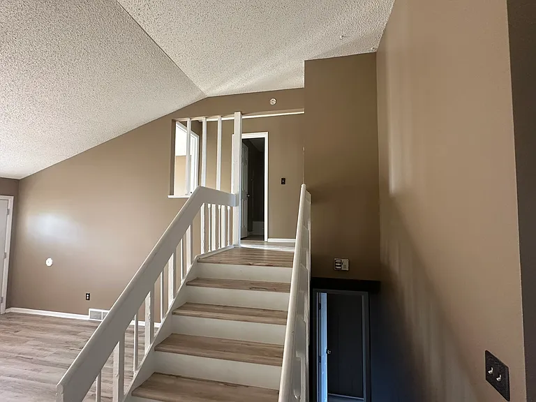8456 Lane Dr — Photo 6