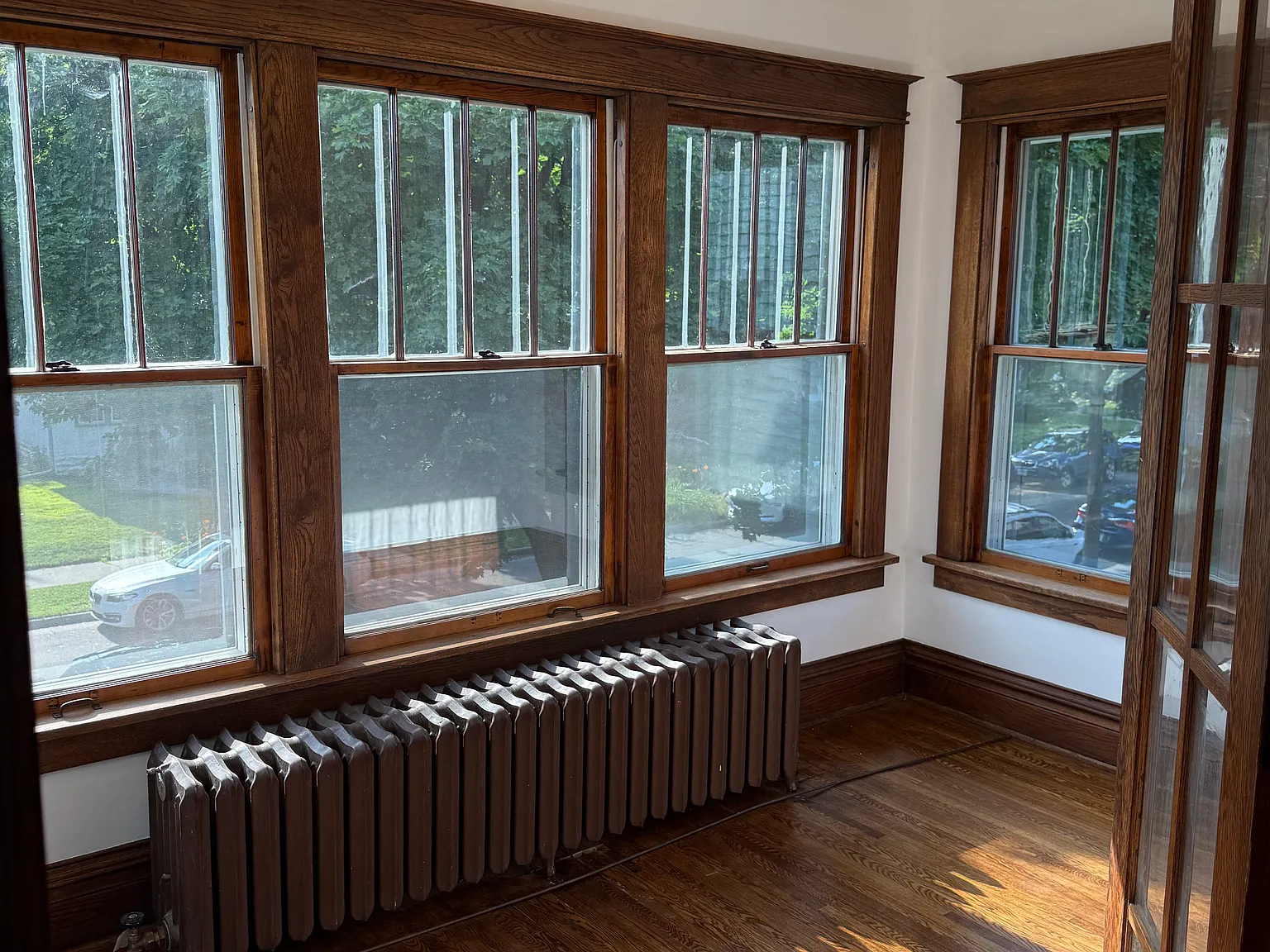 3837 Garfield Ave — Photo 3