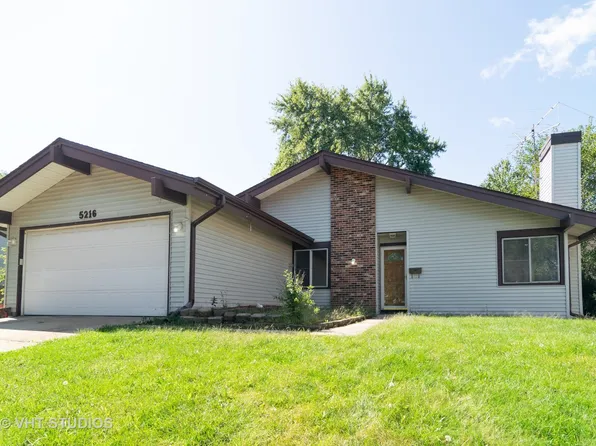 5216 Arlington Cir, Hanover Park, IL 60133