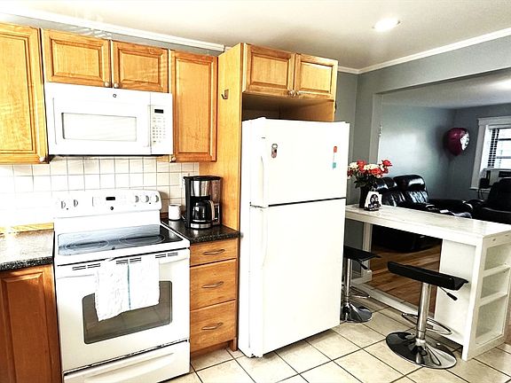 3rd image of 105 Nahant St Unit 1