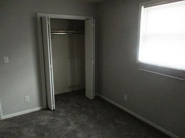 710 Golfcrest Rd N — Photo 8