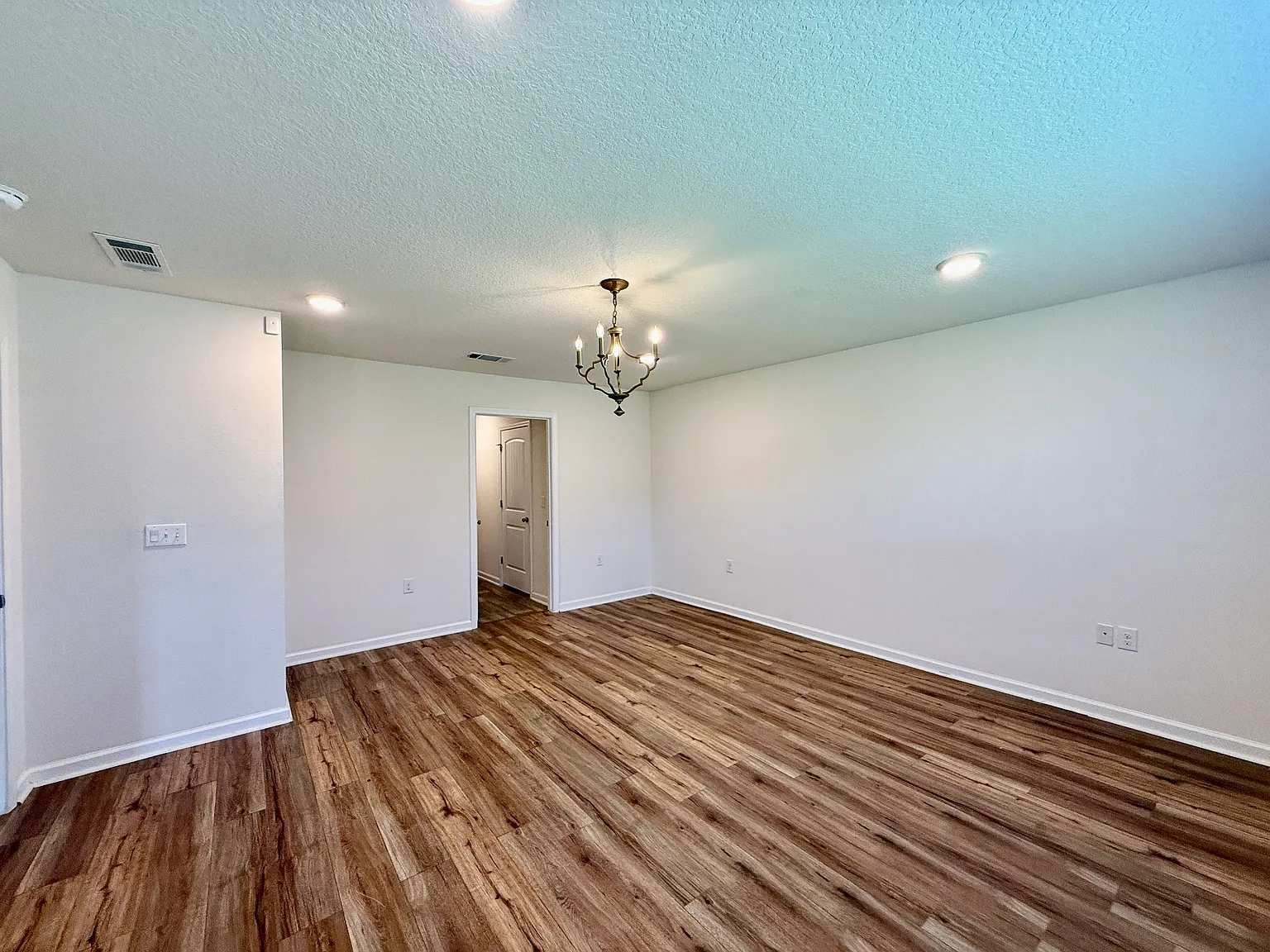 Milton 4 Bedroom Home — Photo 3