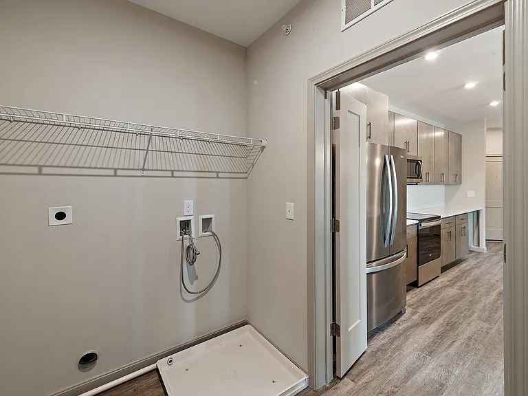19Nineteen Promenade — Photo 127