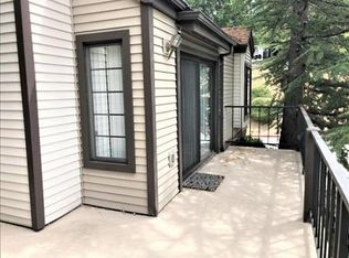 217 Village Bay #217, Lake Arrowhead, CA 92352