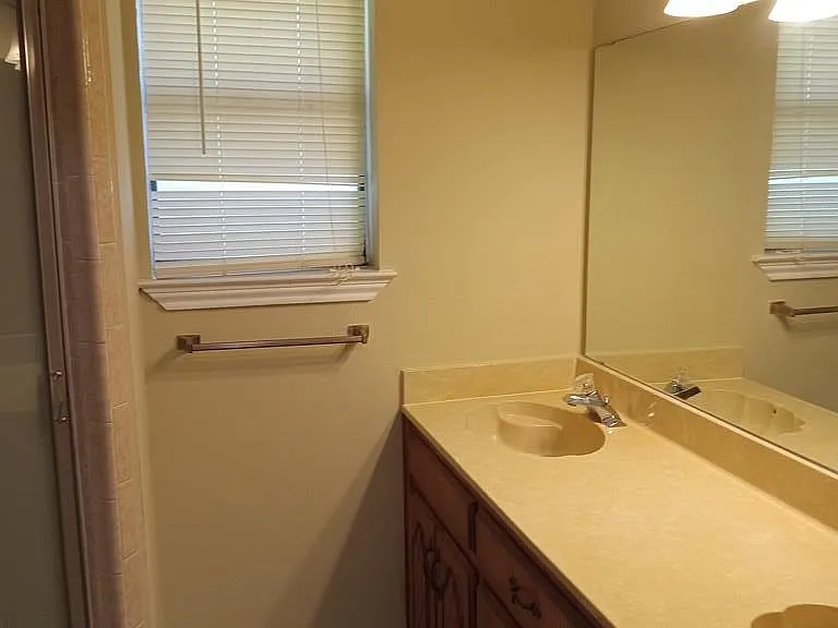 2821 Lotus Dr — Photo 15