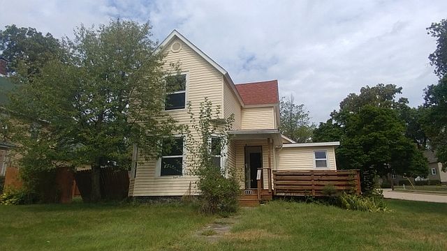 1st image of 408 Lawrence Ave