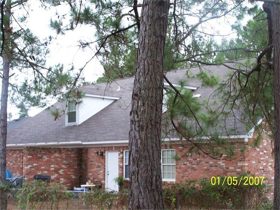 2nd image of 3815 Mayfair Ln #A