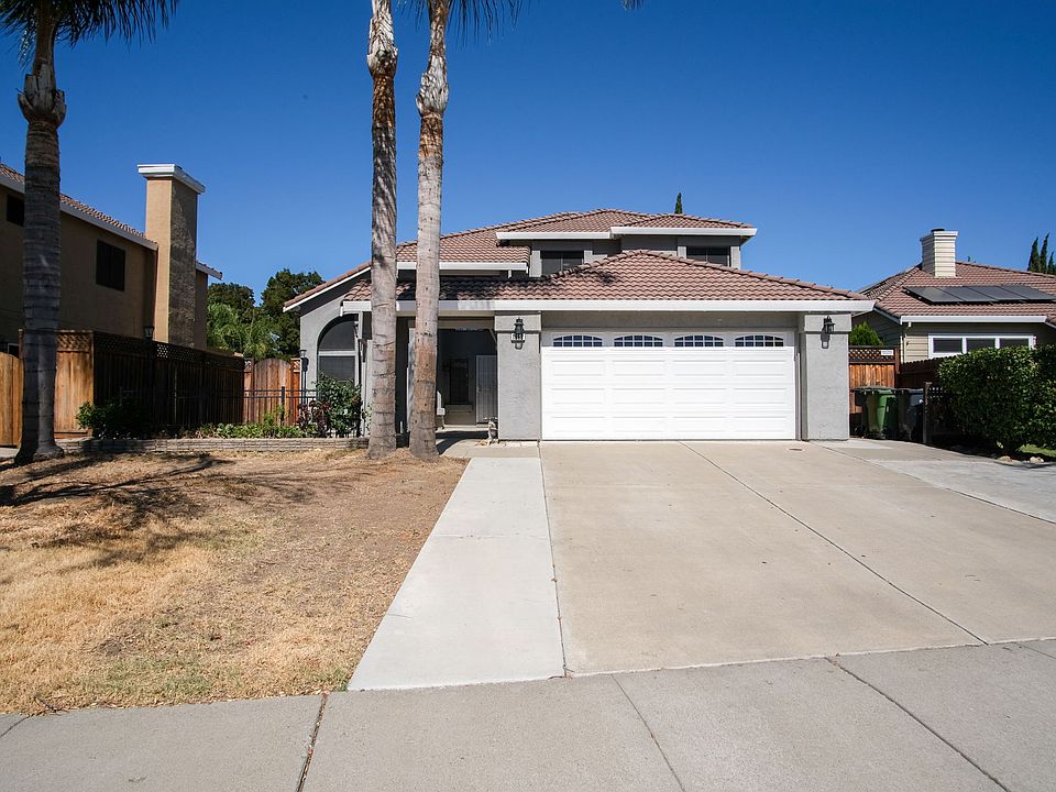 1st image of 1869 Golden Leaf Ln