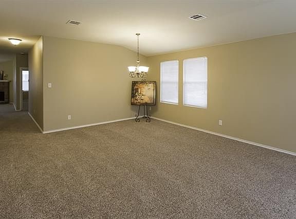 3rd image of 857 Oarlock Dr