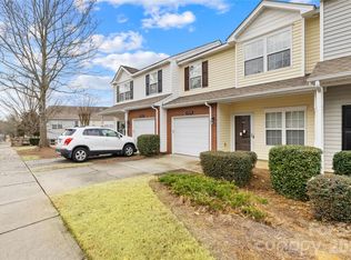15558 Stronvar House Ln, Charlotte, NC