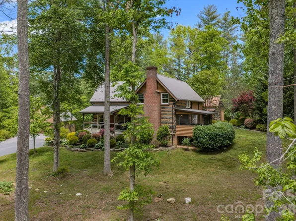 75 Old Gap Creek Rd, Fairview, NC 28730