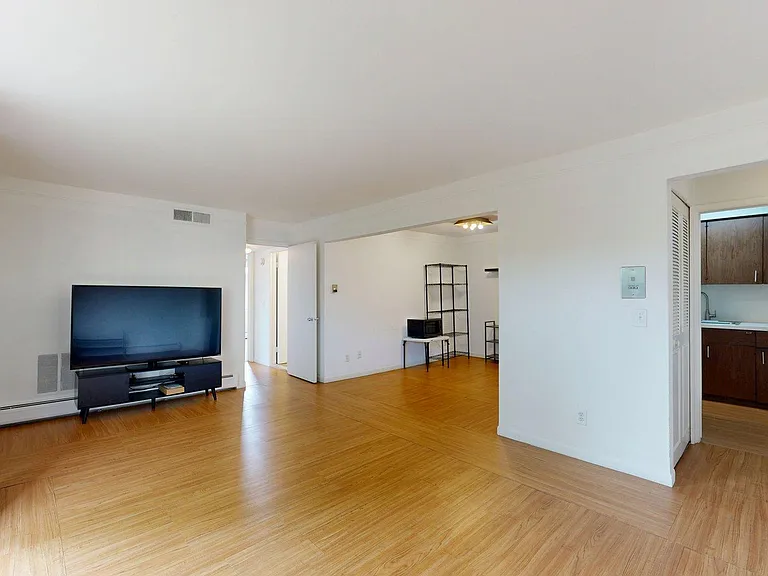 1225 Island Dr — Photo 3