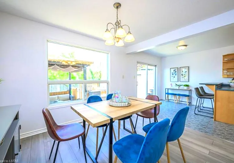 1264 Blackmaple Dr — Photo 3
