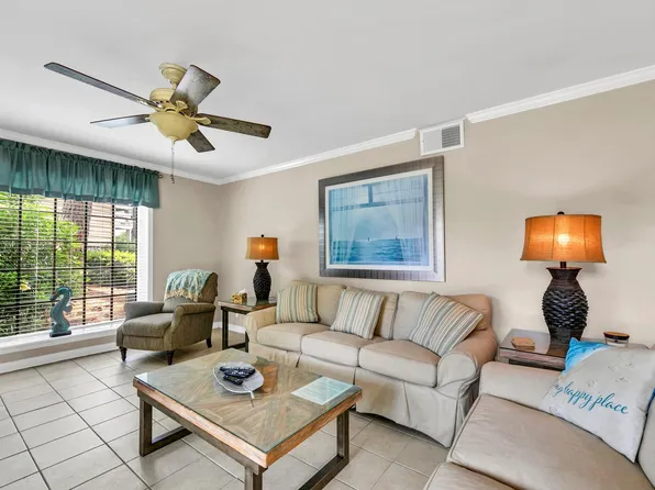 220 N Driftwood Bay Unit 40A, Miramar Beach, FL 32550