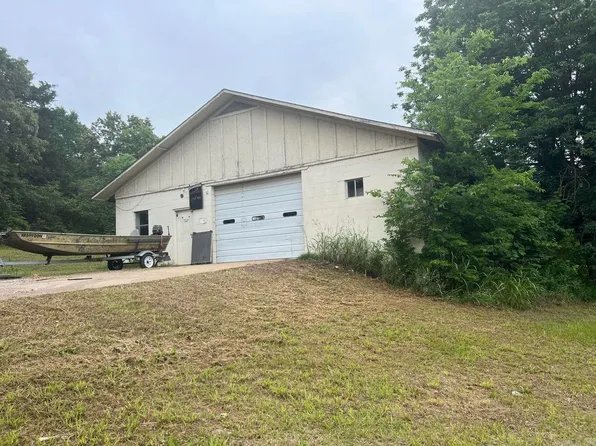 250 & 300 Ruddell Hill Cir, Batesville, AR 72501