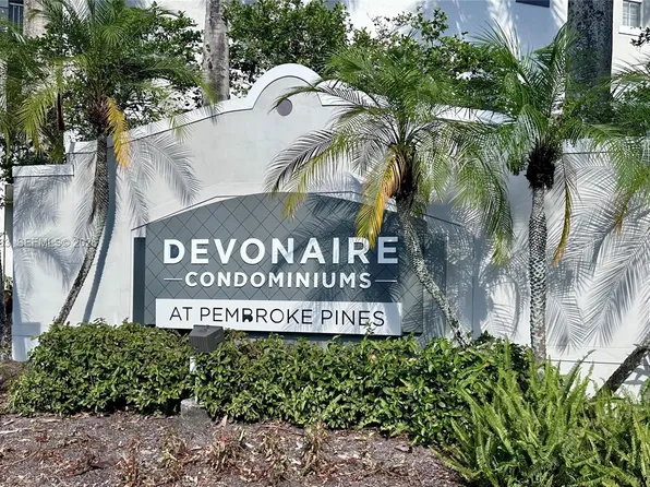 11185 SW 6th St APT 303, Hollywood, FL 33025