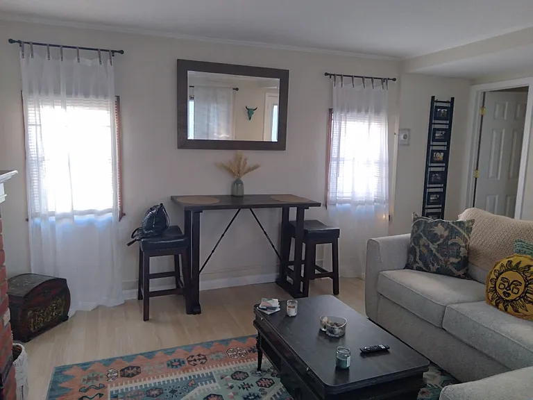 12 N Liberty Dr #7 — Photo 2