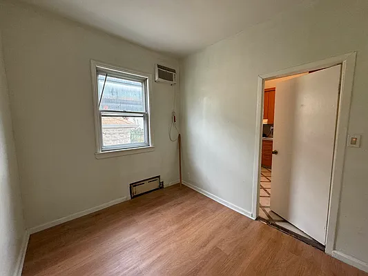 Sold by Momentum Real Estate LLC | media 11